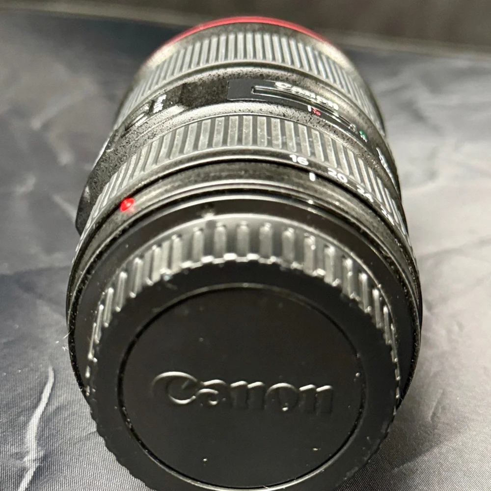 Canon EF 16-35mm f/4 L IS USM Zoom Lens - Great Condition!